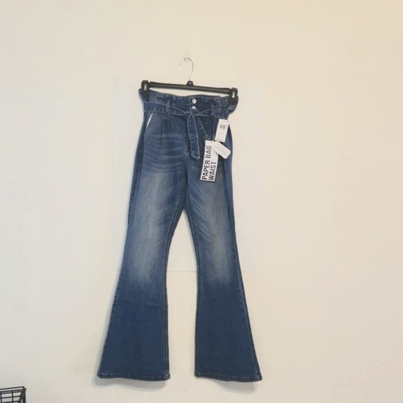 Paper bag jeans with blue jean material matching tie belt - Picture 1 of 7
